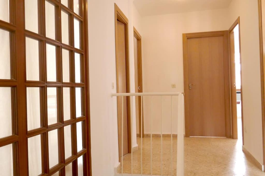 Casa Soleada En Calle Tranquila セビリア エクステリア 写真