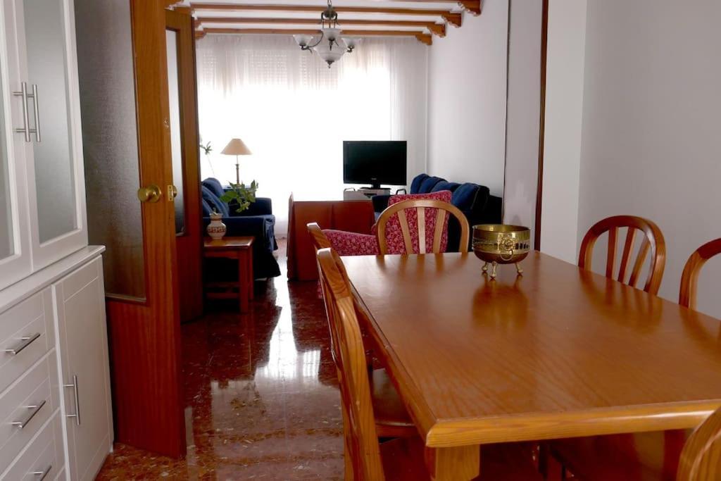 Casa Soleada En Calle Tranquila セビリア エクステリア 写真