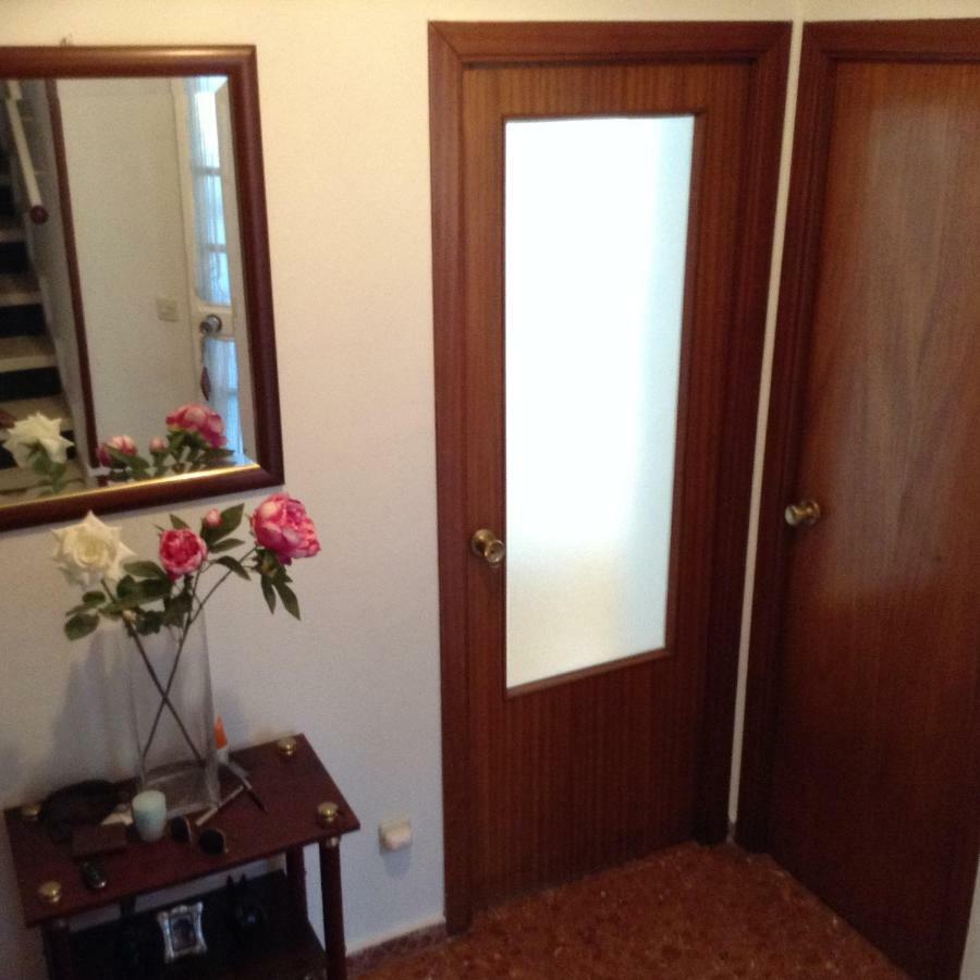 Casa Soleada En Calle Tranquila セビリア エクステリア 写真
